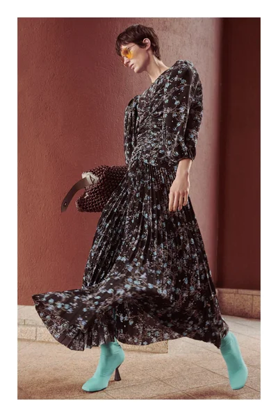 Look 3